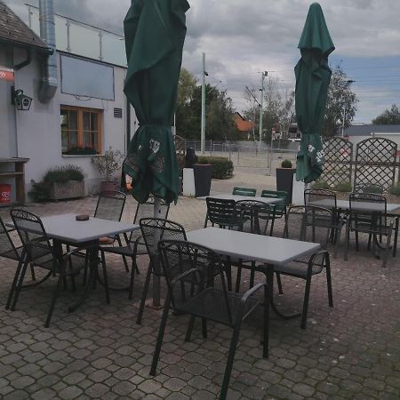 Lei'S Wok Hotel Neusiedl am See Exterior foto