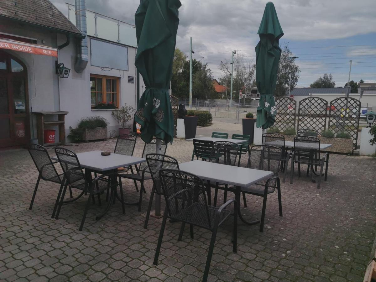 Lei'S Wok Hotel Neusiedl am See Exterior foto